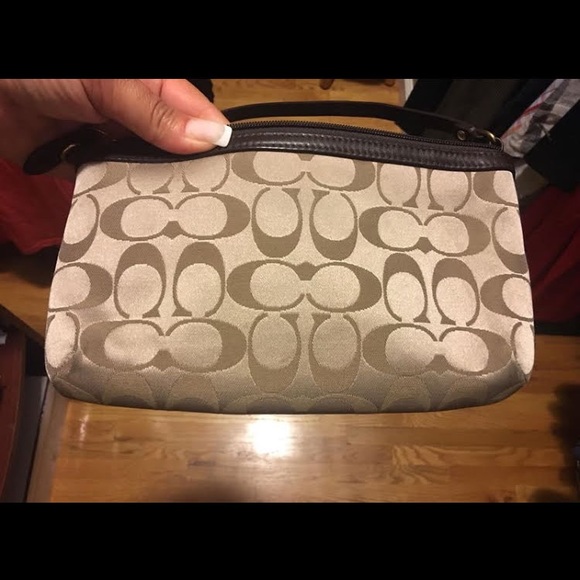 Coach - Picture 2 of 3